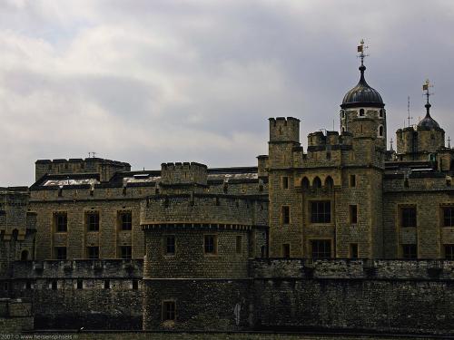 wallpaper: 'The Tower of London' - Britain Collection