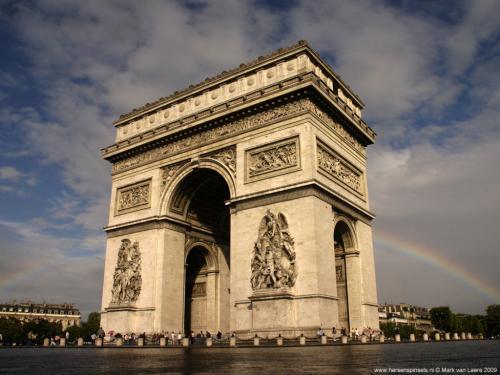 wallpaper: 'Rainbow in Paris' - Paris Collection