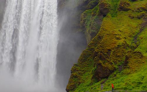 wallpaper: 'Skógafoss Waterfall' - Iceland